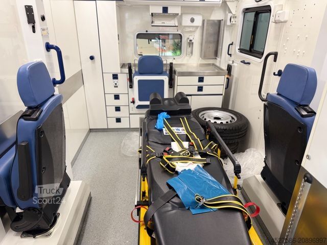 Samochód strażacki MERCEDES-BENZ Sprinter III 519 CDI RTW/KTW*RETTUNGSFAHRZEUG*