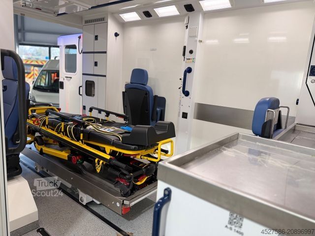 Samochód strażacki MERCEDES-BENZ Sprinter III 519 CDI RTW/KTW*RETTUNGSFAHRZEUG*