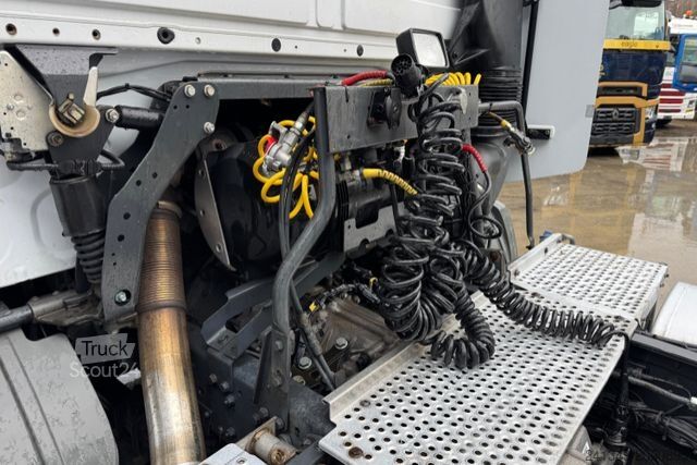 Standard nyergesvontató MERCEDES-BENZ Actros 1841 4x2