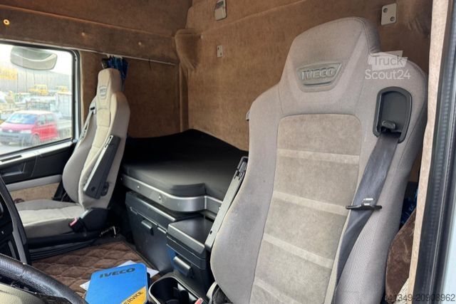 Trattore stradale standard IVECO Stralis 460 4x2 Racing