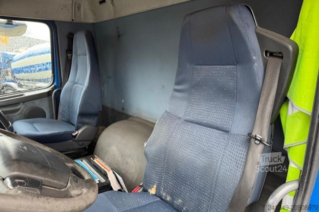 Camión portacontenedores de gancho VOLVO FH-400 8x4 Hyvalift AHK