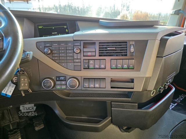 Kippipuoliperävaunu KEMPF MULDE MIT KLAPPE!! / VOLVO 500 / KOMPLETT !!