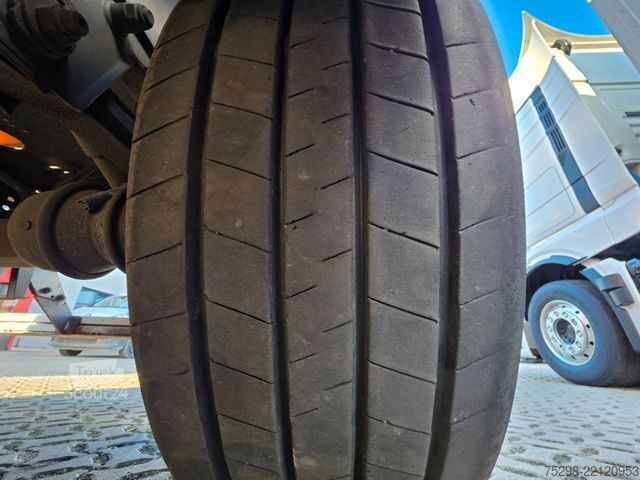 Kippipuoliperävaunu KEMPF MULDE MIT KLAPPE!! / VOLVO 500 / KOMPLETT !!