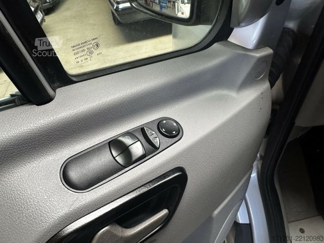 Minibus MERCEDES-BENZ Sprinter 316 CDI 4x4 ZG3 8-Sitzer wie neu!