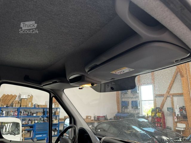Minibus MERCEDES-BENZ Sprinter 316 CDI 4x4 ZG3 8-Sitzer wie neu!