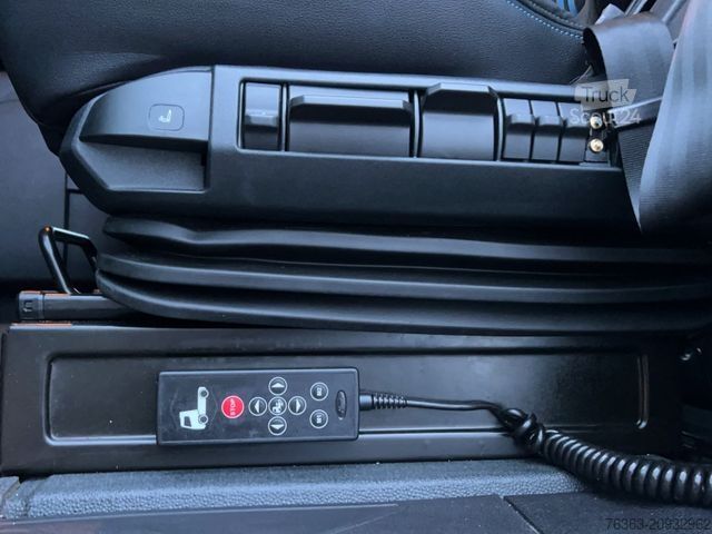 Tovorno vozilo za posebne namene FORD F-Max 500 Blackline, 2 Tanks, Intarder