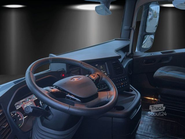 Standardni vlačilec FORD F-Max 500 Blackline, 2 Tanks, Intarder