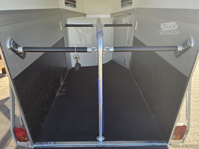 Ρυμουλκούμενο μεταφοράς αλόγων BÖCKMANN Champion Esprit + Paket + MSS