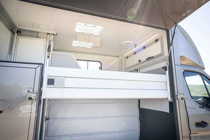 állatszállító jármű Renault Pferdetransporter  2 Ride Automatik