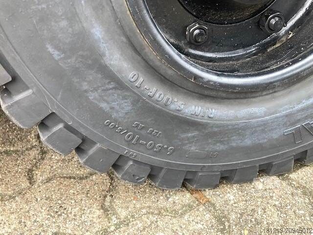 Lauksaimniecības mašīna Toyota 02-8FGJF35