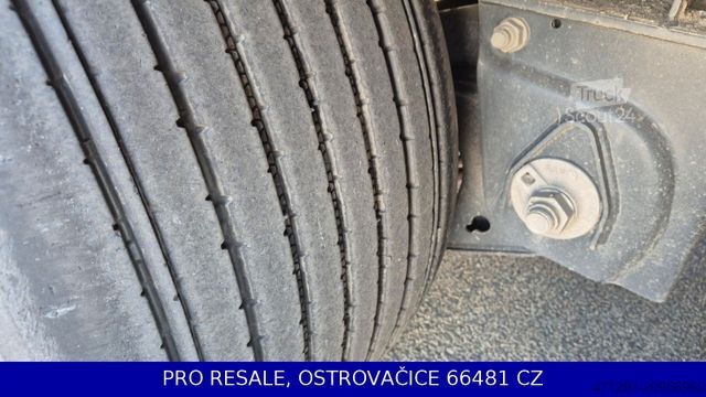 Odprta polprikolica s ponjavo WIELTON NS3K MEGA + LIFTACHSE