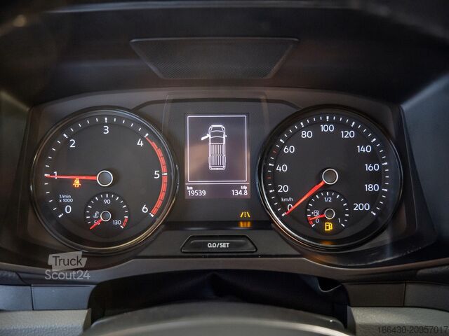 Minibus VW Crafter 35 lang Hochdach AHK LED AHK ACC LED