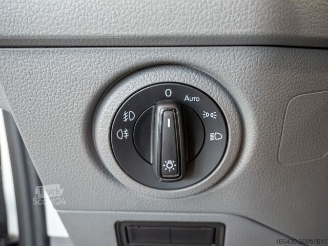 Minibus VW Crafter 35 lang Hochdach AHK LED AHK ACC LED