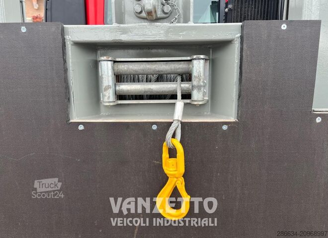 Ravnotežna plošča z žerjavom in rampami MAN TGS 35.360