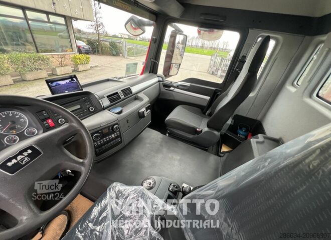 Ravnotežna plošča z žerjavom in rampami MAN TGS 35.360