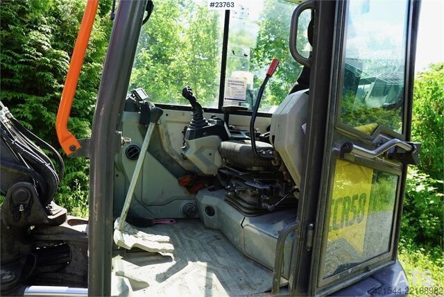 Mini ekskavatorius Volvo ECR58F with tilt and two buckets. Only 3,035 hours