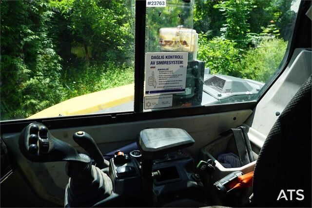 Mini ekskavatorius Volvo ECR58F with tilt and two buckets. Only 3,035 hours