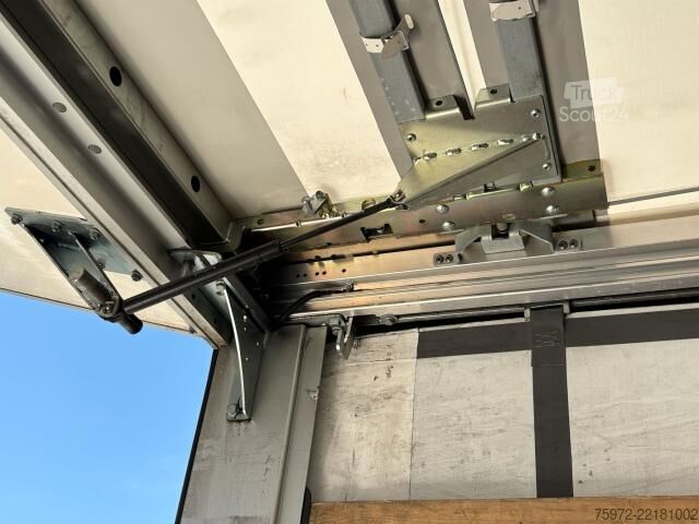 Autocarro con pianale e telone  Atego 1224L EDSCHA Curtainsider