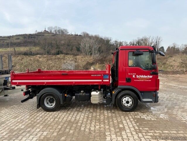 Benne basculante trilatérale MAN TGL 8.250 4x2 BL