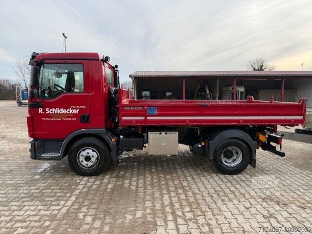 Benne basculante trilatérale MAN TGL 8.250 4x2 BL