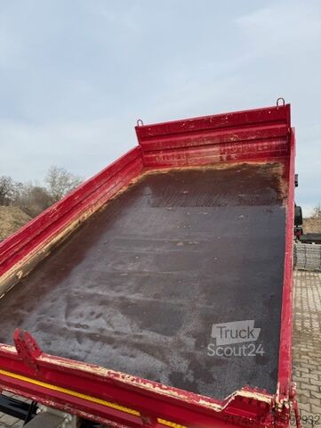 Benne basculante trilatérale MAN TGL 8.250 4x2 BL