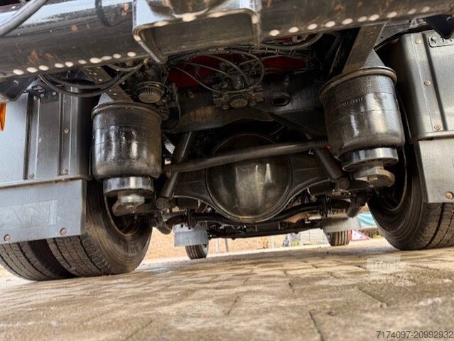 Benne basculante trilatérale MAN TGL 8.250 4x2 BL