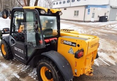 Telescopic forklift JCB 525-60