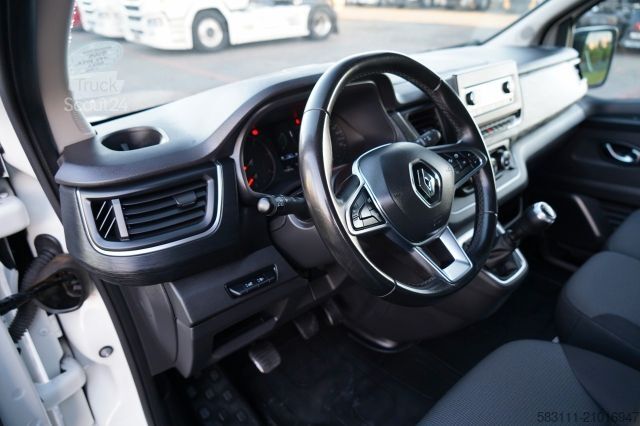 Minibus RENAULT TRAFIC III / BUS / 9 MIEJSC / PIERWSZY W?A?CICIE