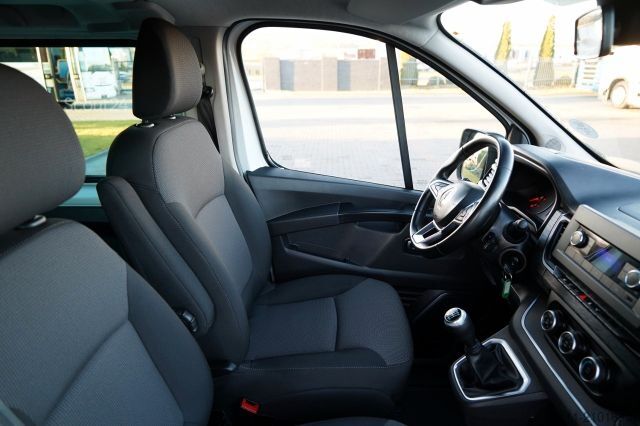 Minibus RENAULT TRAFIC III / BUS / 9 MIEJSC / PIERWSZY W?A?CICIE