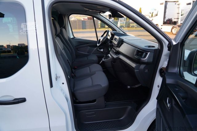 Minibus RENAULT TRAFIC III / BUS / 9 MIEJSC / PIERWSZY W?A?CICIE