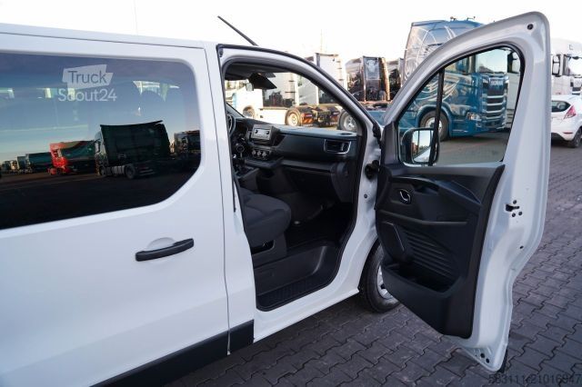 Minibus RENAULT TRAFIC III / BUS / 9 MIEJSC / PIERWSZY W?A?CICIE