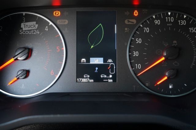 Minibus RENAULT TRAFIC III / BUS / 9 MIEJSC / PIERWSZY W?A?CICIE