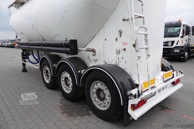 Semi-remorque silo SPITZER CEMENTONACZEPA / 37 000 L / SILOS / 3 KOMORY / O