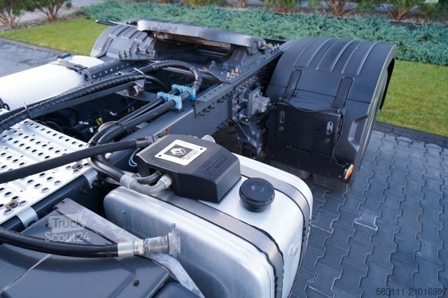 Standard tractor unit RENAULT T 460 / HYDRAULIKA DWUOBWODOWA / RETARDER / SPRO