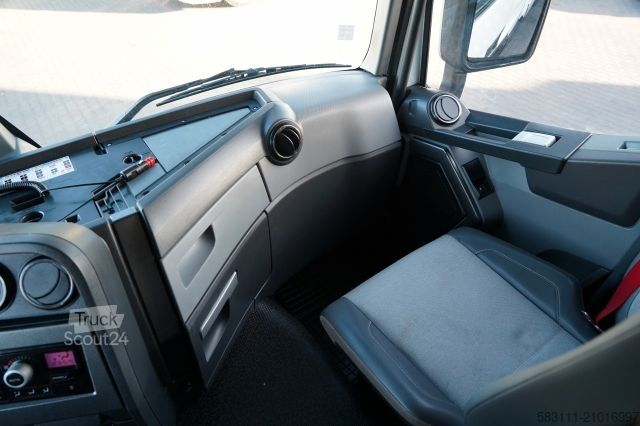 Standard tractor unit RENAULT T 460 / HYDRAULIKA DWUOBWODOWA / RETARDER / SPRO