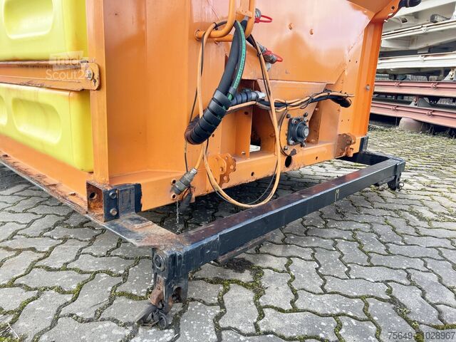 Camion à usage spécial  IMSSN E2940HFA IMSSN E2940HFA Feuchtsalzstreuer, 4m³, 1950l