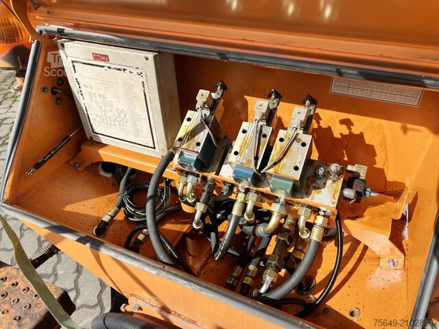 Camion à usage spécial  IMSSN E2940HFA IMSSN E2940HFA Feuchtsalzstreuer, 4m³, 1950l