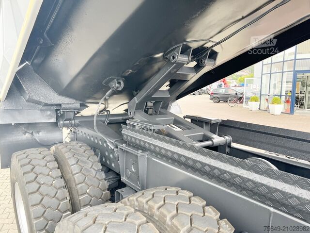 Camion à usage spécial Tatra Phoenix 8x8 Phoenix 8x8, Stahlmulde ca. 22m³, hydr. Heckklappe