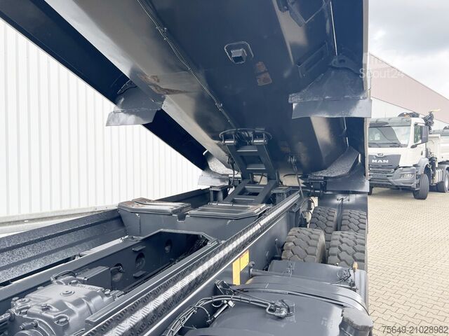 Camion à usage spécial Tatra Phoenix 8x8 Phoenix 8x8, Stahlmulde ca. 22m³, hydr. Heckklappe