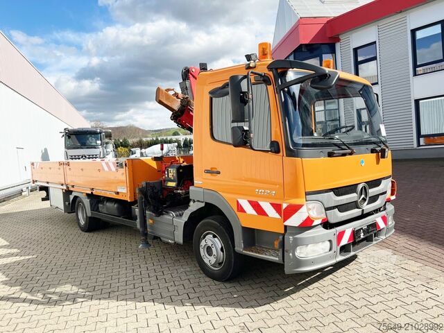 Grue montée sur camion Mercedes-Benz Atego 1024 L 4x2 Atego 1024 L 4x2 mit Kran Fassi F80A.0.21