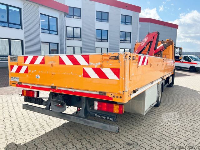 Grue montée sur camion Mercedes-Benz Atego 1024 L 4x2 Atego 1024 L 4x2 mit Kran Fassi F80A.0.21