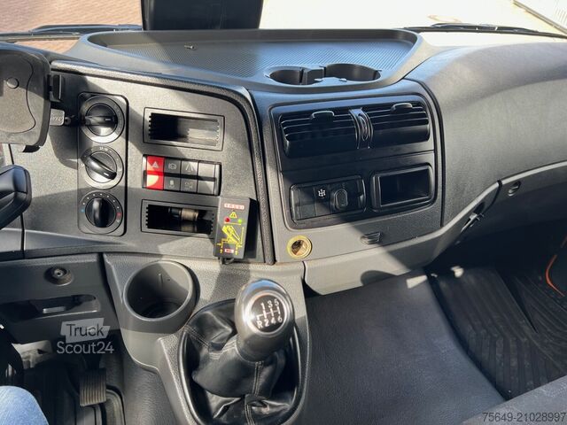 Grue montée sur camion Mercedes-Benz Atego 1023 L 4x2 Atego 1023 L 4x2 mit Kran Fassi F85B.0.21