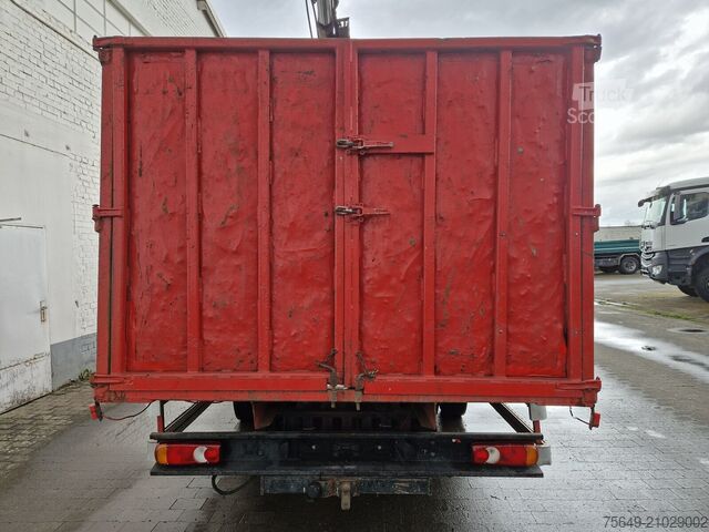 Grue montée sur camion Renault D 180.75 4x2 D 180.75 4x2 mit Kran Palfinger PK6001