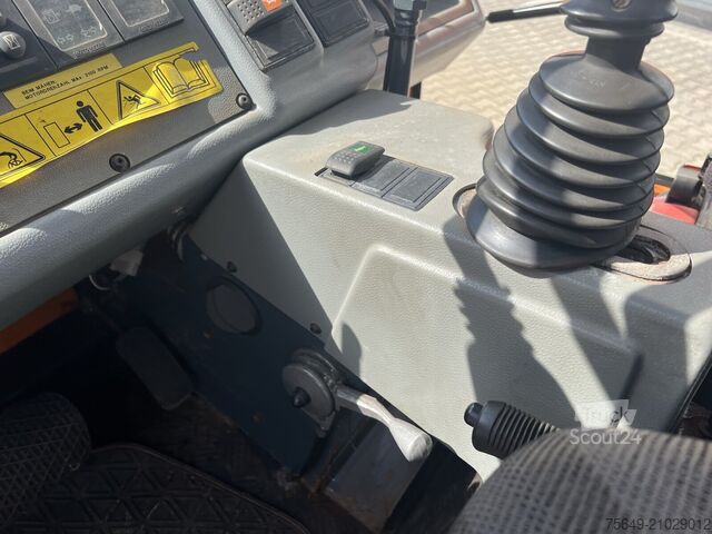 Customized van  HY 1251 / 4x4 Bokimobil, Winterdienst, Kehr/Saugmaschine KIEFER HY 1251 / 4x4 Bokimobil, Winterdienst