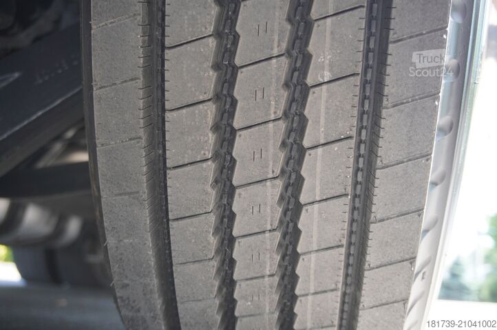 Camions frigorifiques Mercedes-Benz Actros 2542 / GIGA cabin / Thermoking