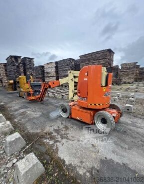 Plate-forme télescopique articulée JLG E300 AJP Elektro 11,14 m