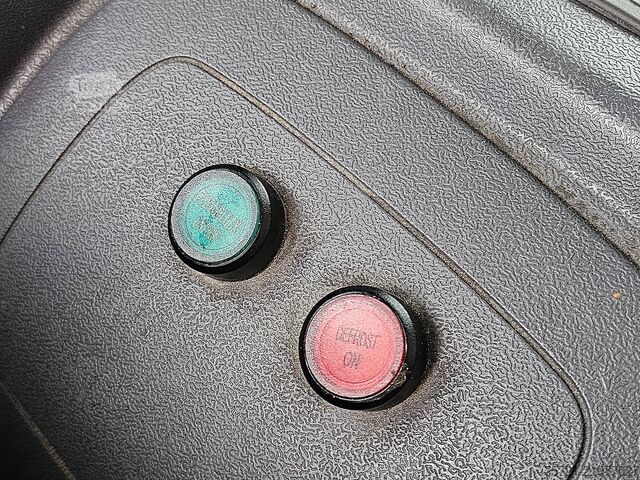 Refrigerated/frozen transport SCANIA P250