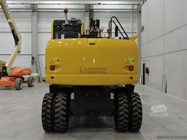 Mobile excavator KOMATSU PW148-10