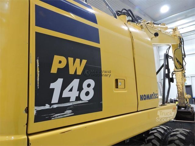 Mobile excavator KOMATSU PW148-10