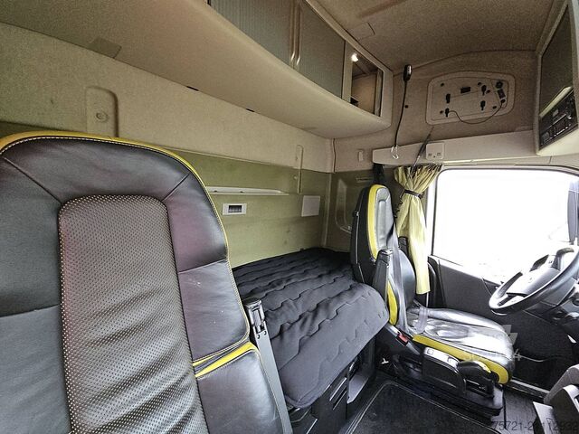 Chassis med førerhus VOLVO FH 16.750 6X2 RETARDER WB 430